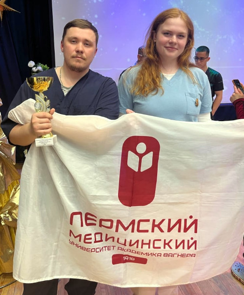 Вице-чемпионы «фотовидеоконкурса» Семен Симонов и Ангелин Баринова